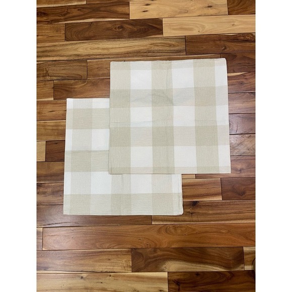 NWOT Set of 2 throw pillow covers w/zipper close in cream & tan plaid Sz 20x20” - Picture 2 of 4